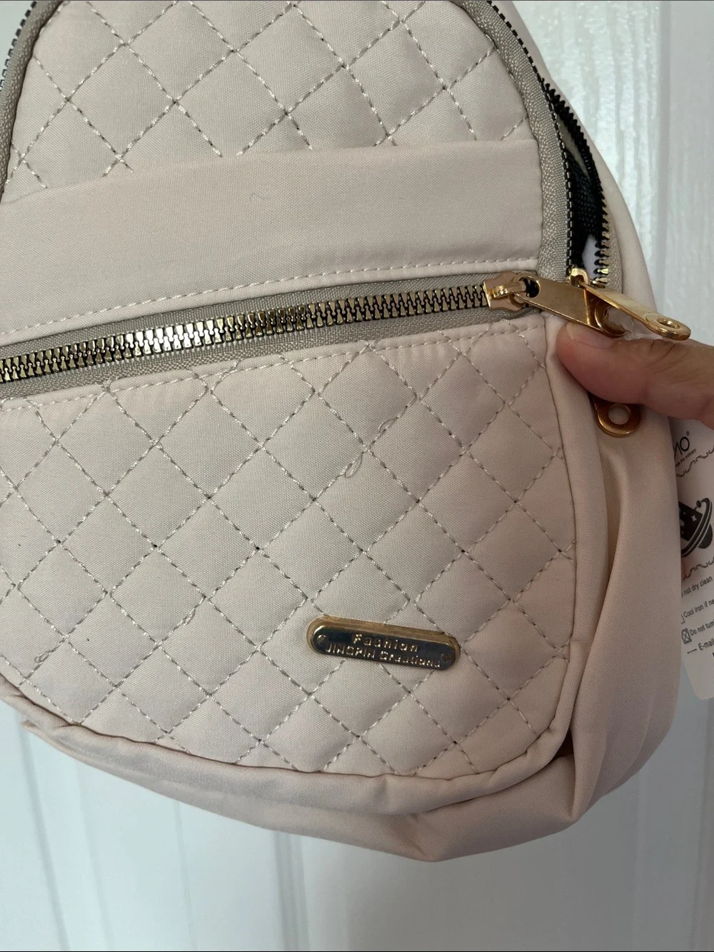 Aisijimo Quilted Crossbody Sling Bag